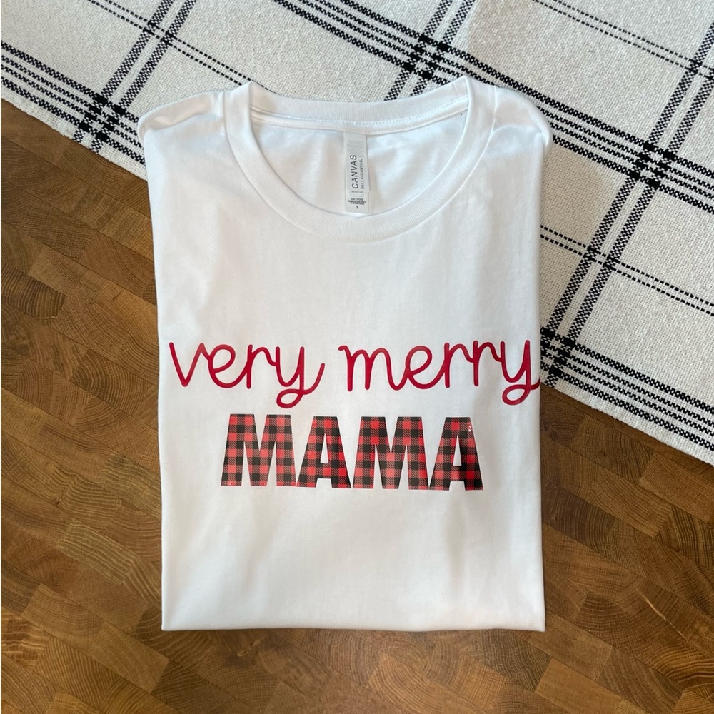 Very Merry Mama T-Shirt